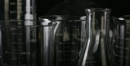 O que Considerar no Fornecimento de Produtos Químicos